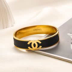 Armband aus gestanztem Edelstahl 304 mit Logo