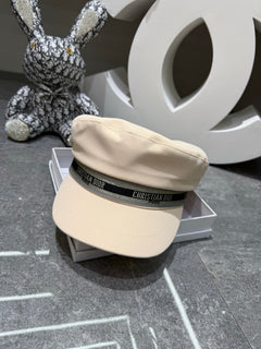 Gorra de panadero con banda de letras