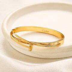 Pulsera rígida tipo clavo envuelto de acero inoxidable 304 pulido