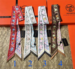 Foulard ruban à monogramme floral orné - 5 x 120 cm