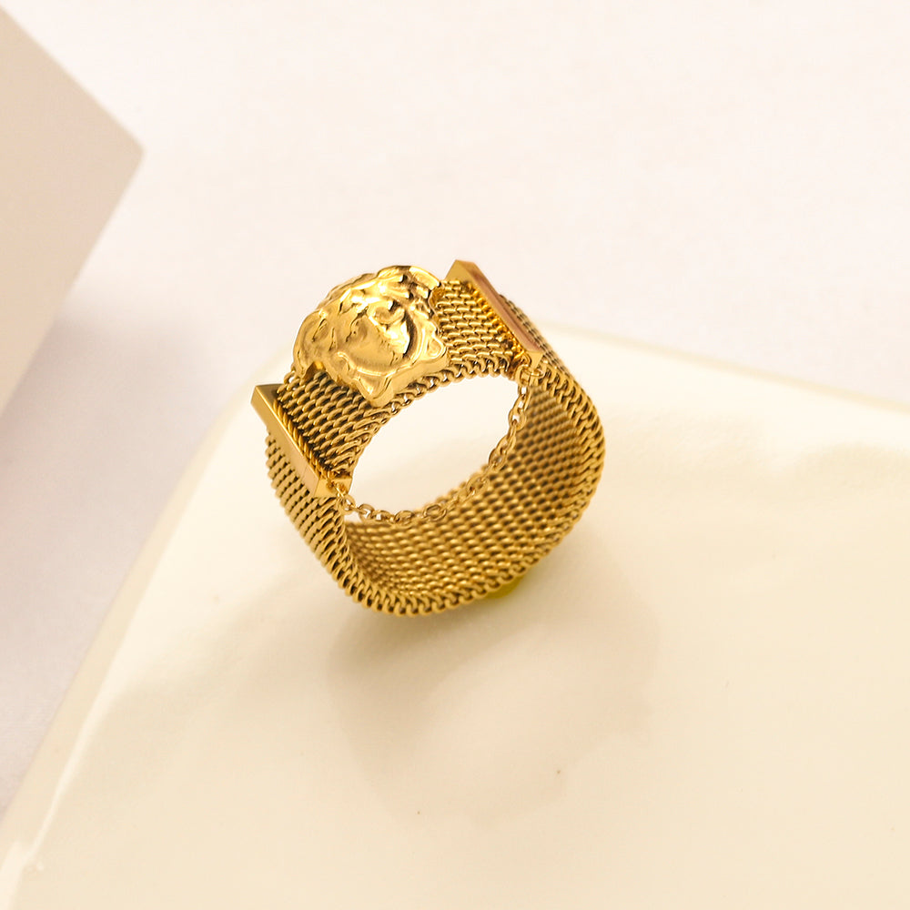 Mesh Band Medallion Ring with Chain Detail