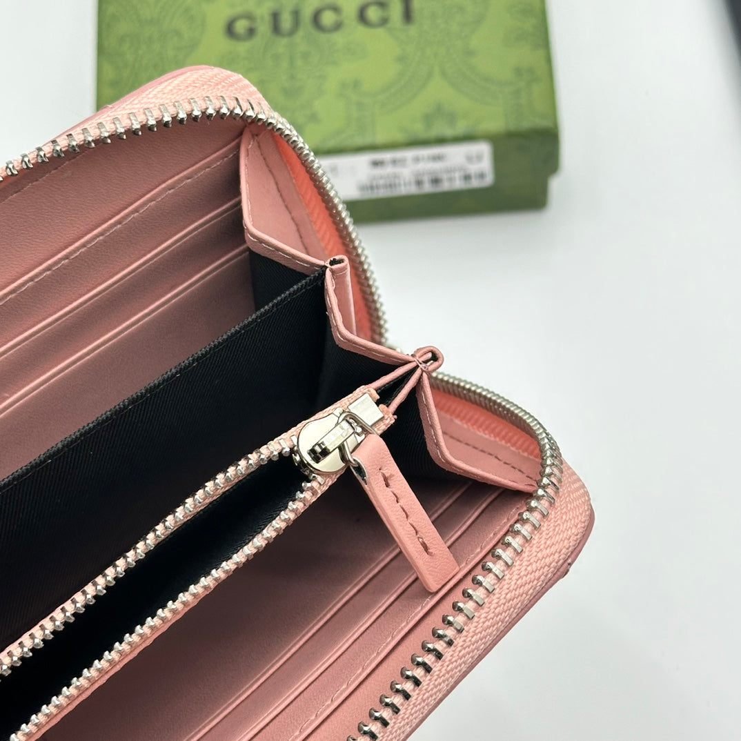 Chevron Quilted Long Zip Wallet 011