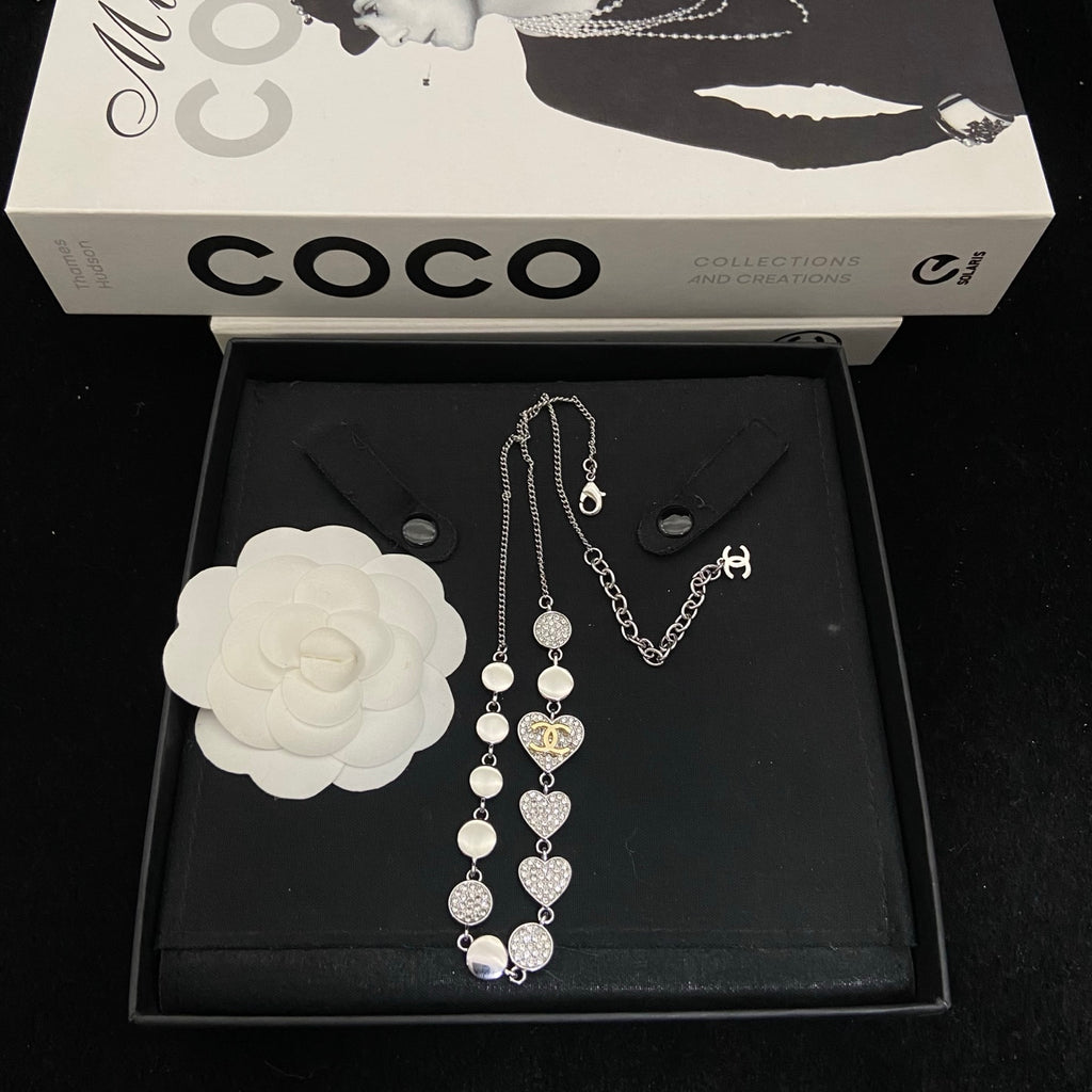White Disc & Oval Station Necklace