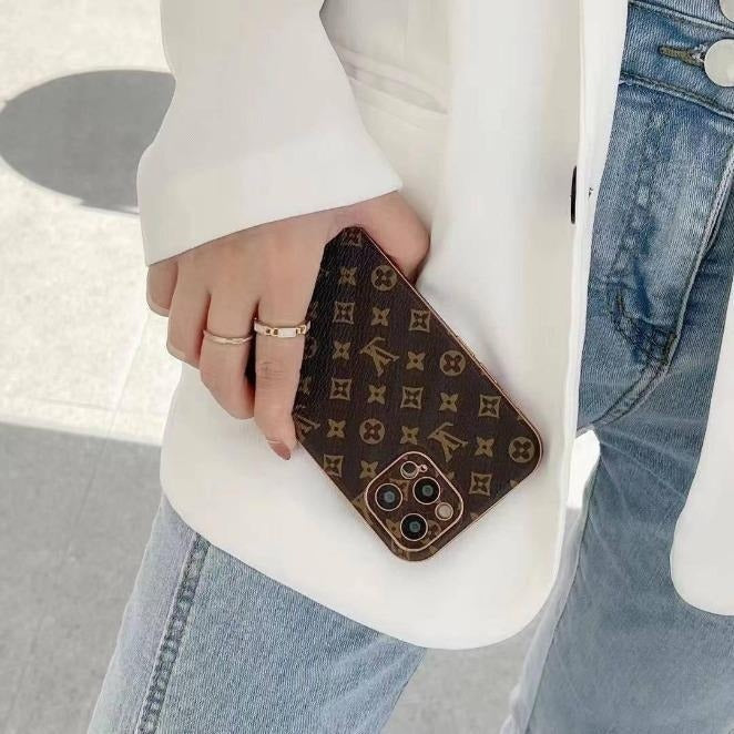 Funda para móvil con monograma clásico