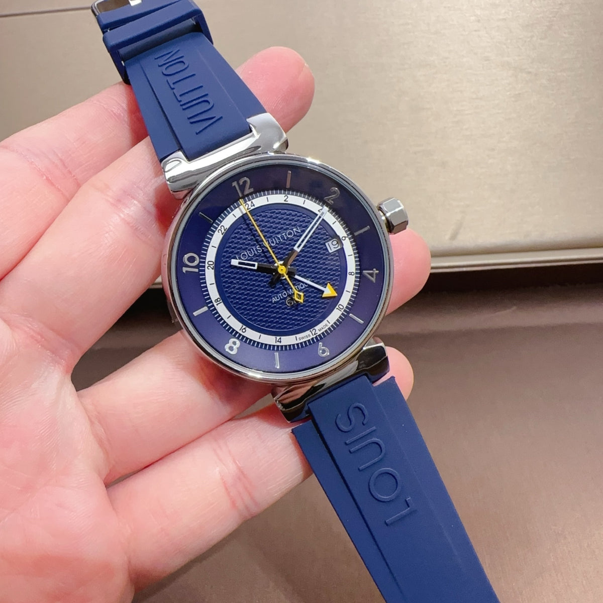 42mm Blue Dial Quartz Watch with Blue Strap 009