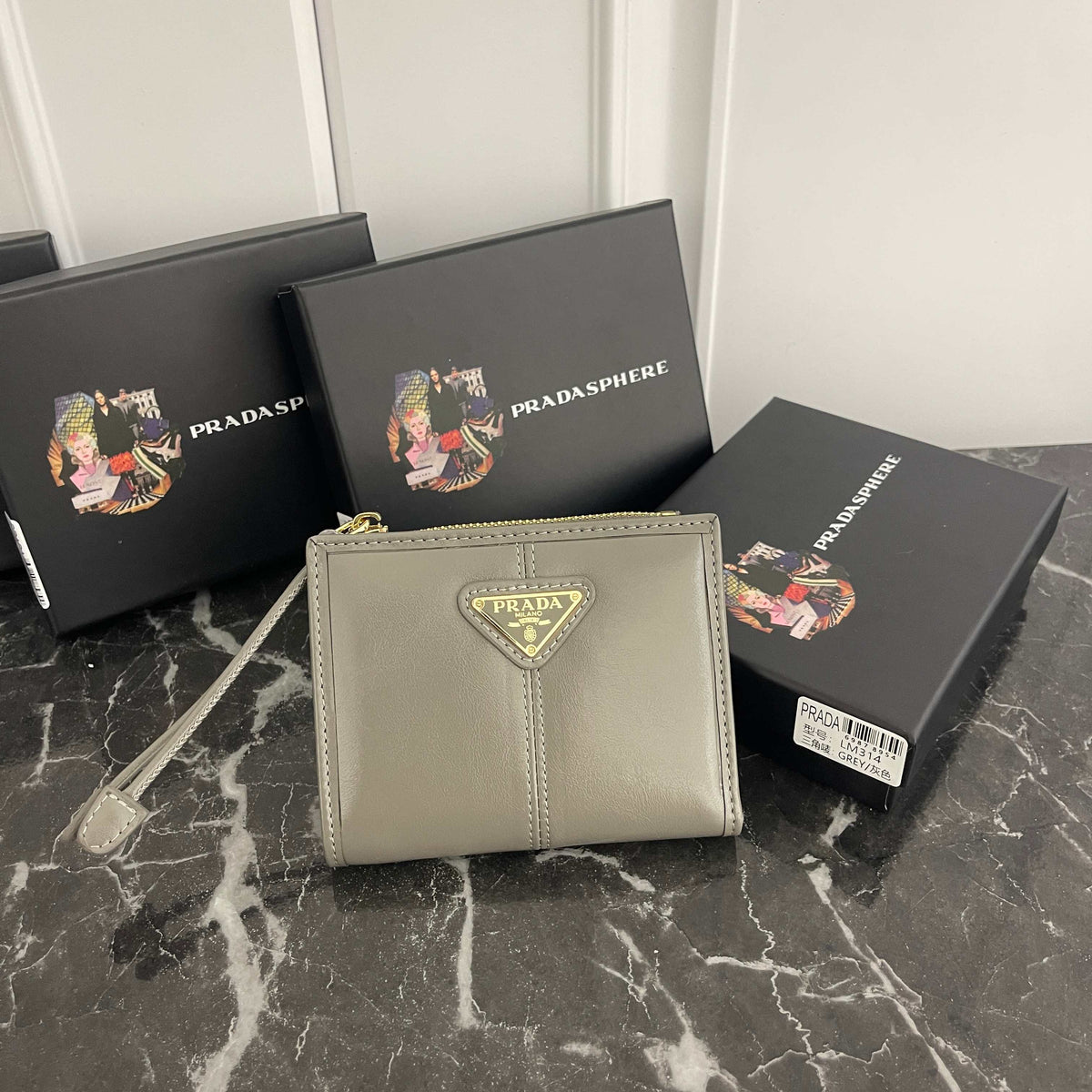 Triangle Emblem Flap Wallet 030