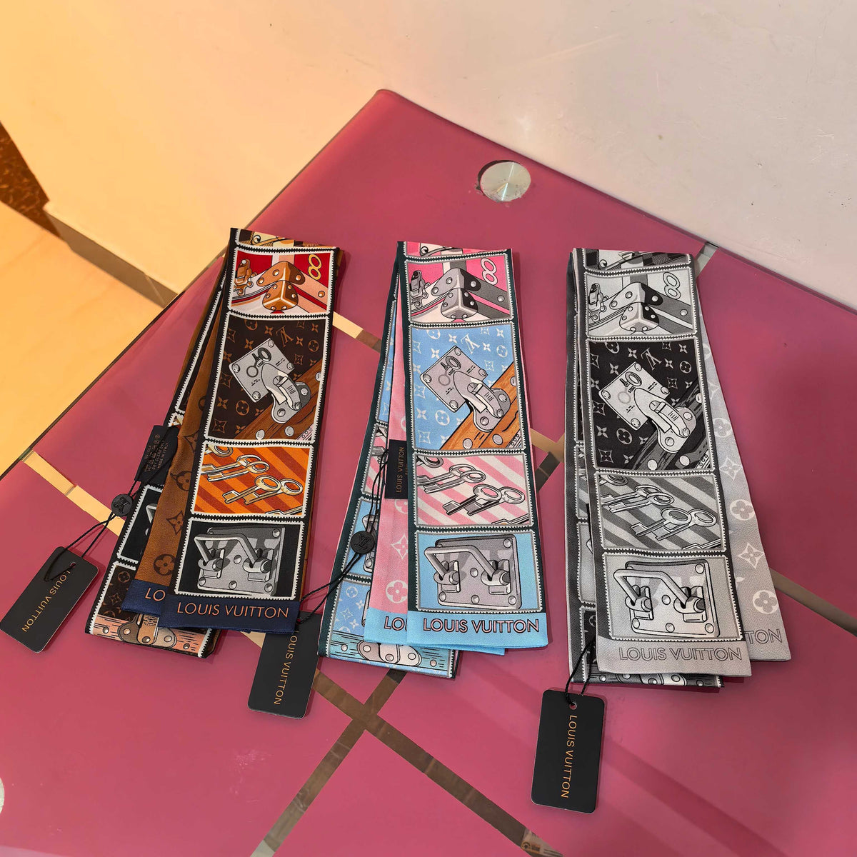 Illustrated Panel Print Ribbon Scarf - 5 x 120 cm