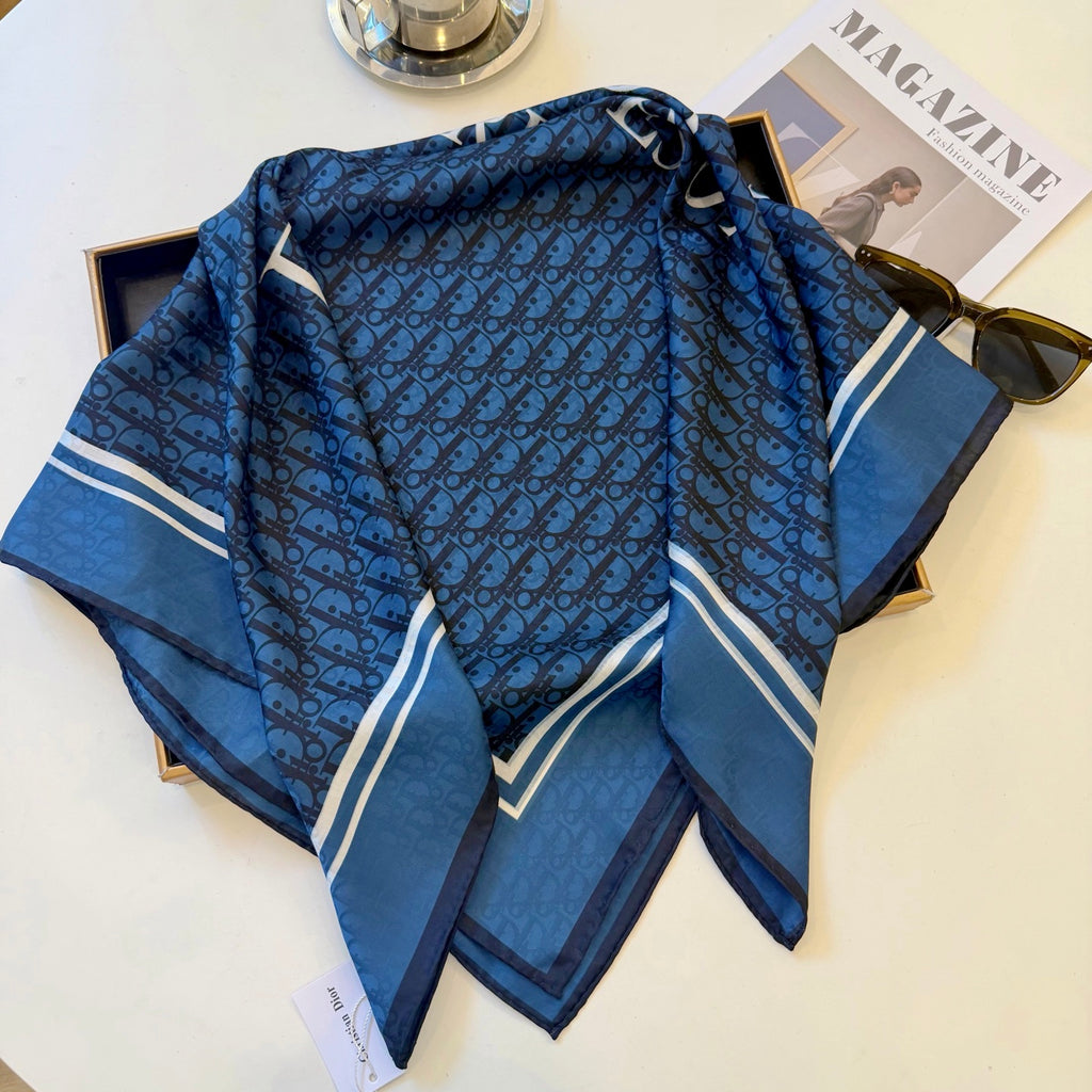 Foulard carré à monogramme et bordure rayée – 90 x 90 cm