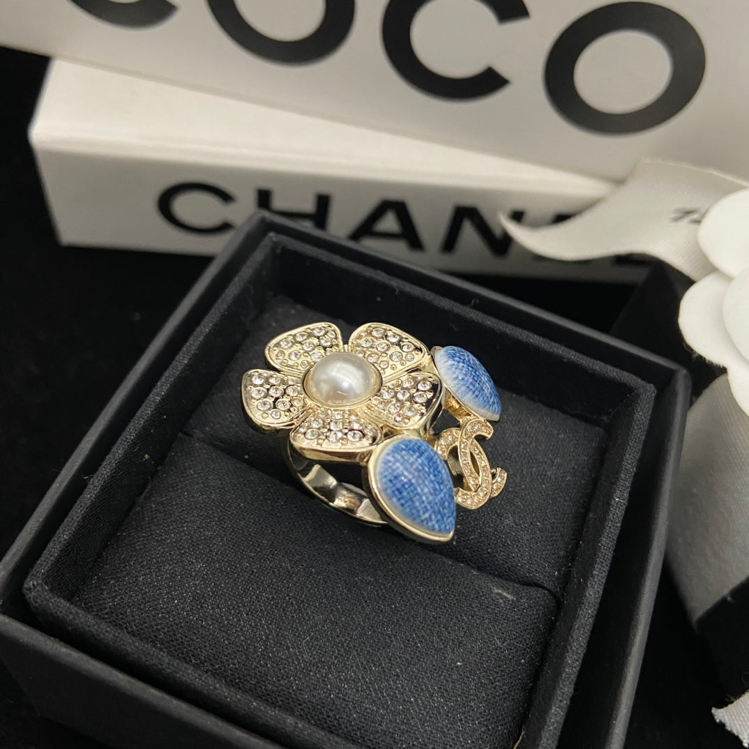 Flower & Heart Statement Ring with Bead Accent