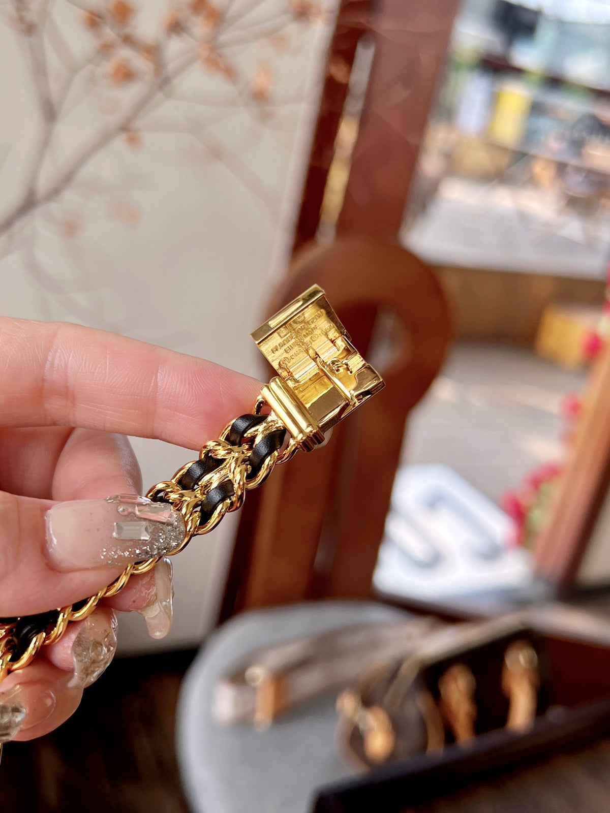 Gold-Tone Rectangular Quartz Watch with Chain Bracelet 001