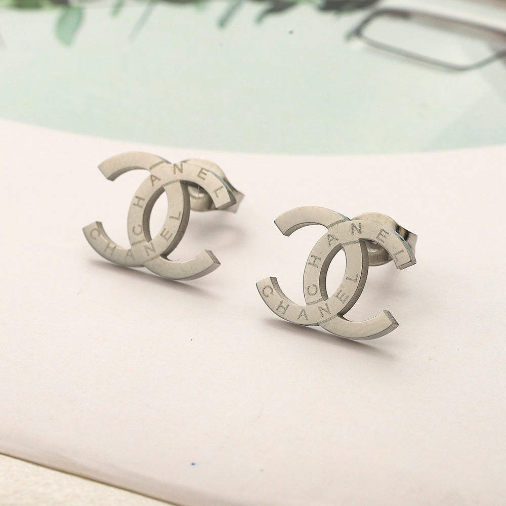 Pendientes de aro pulidos de acero inoxidable 304 con C entrelazadas