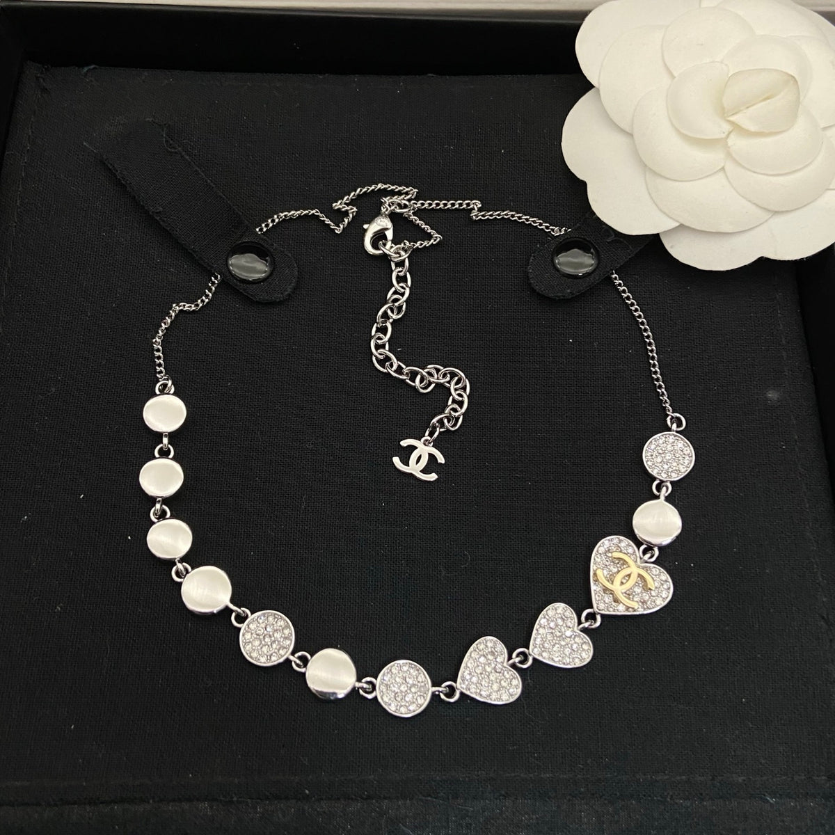 White Disc & Oval Station Necklace