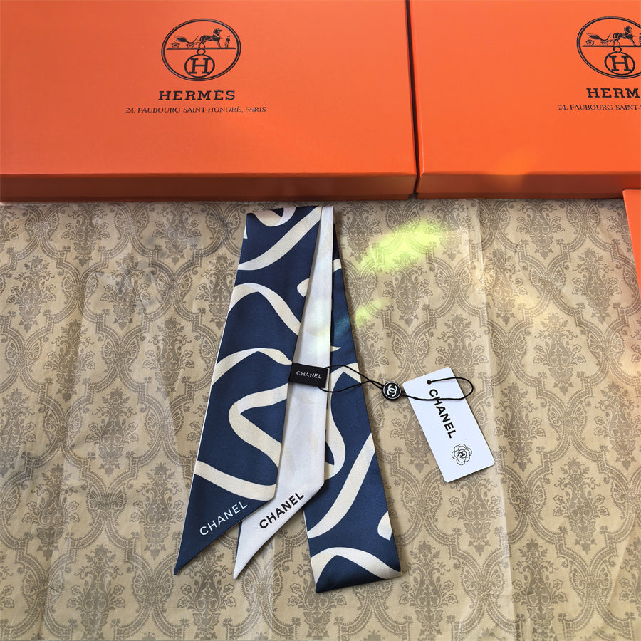 Oversized Interlocking-C Ribbon Scarf - 5 x 120 cm