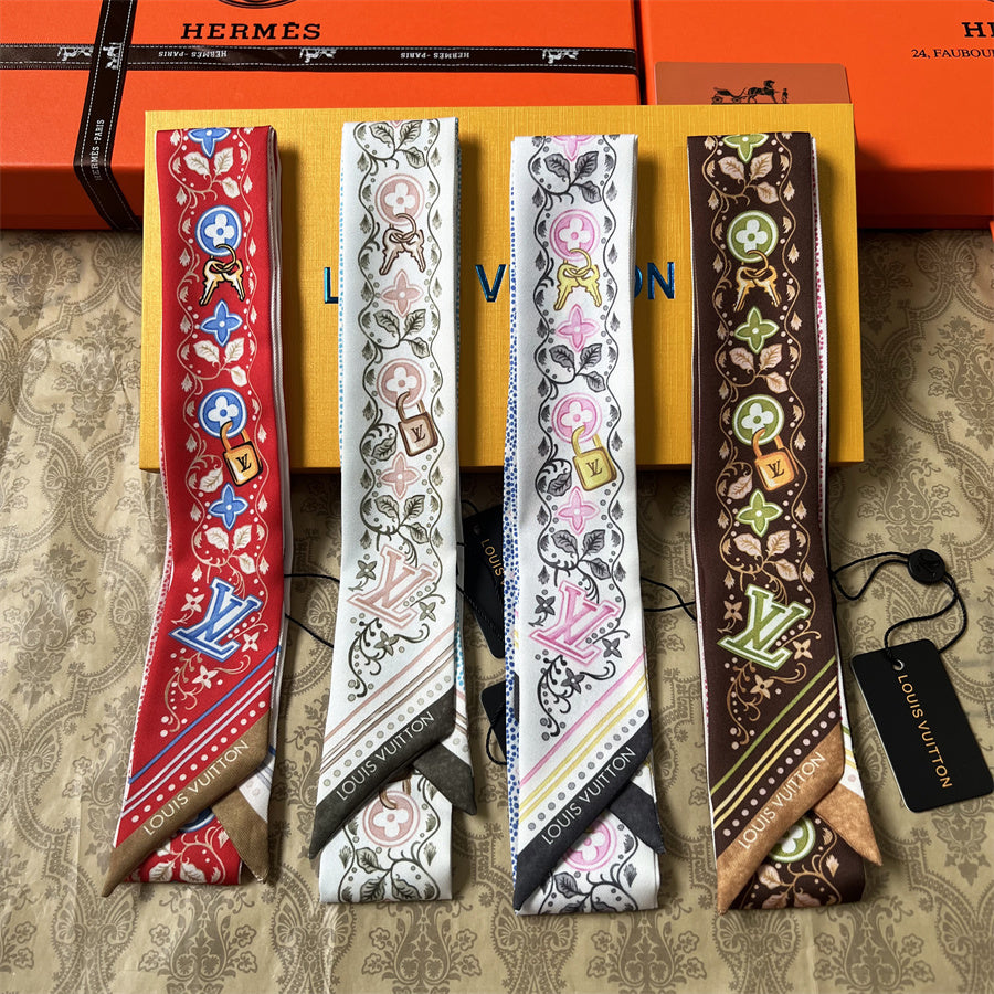 Foulard ruban à monogramme floral orné - 5 x 120 cm