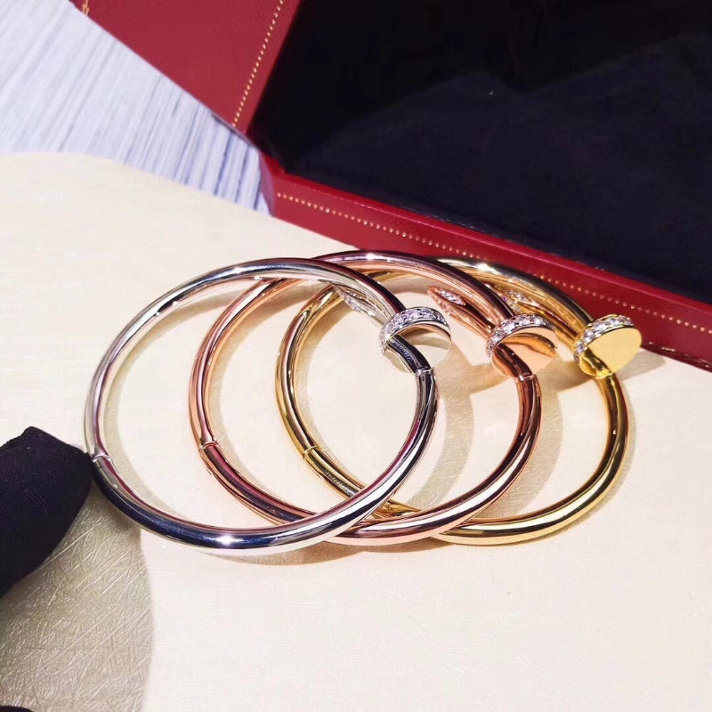 Bracelet jonc à ongles poli