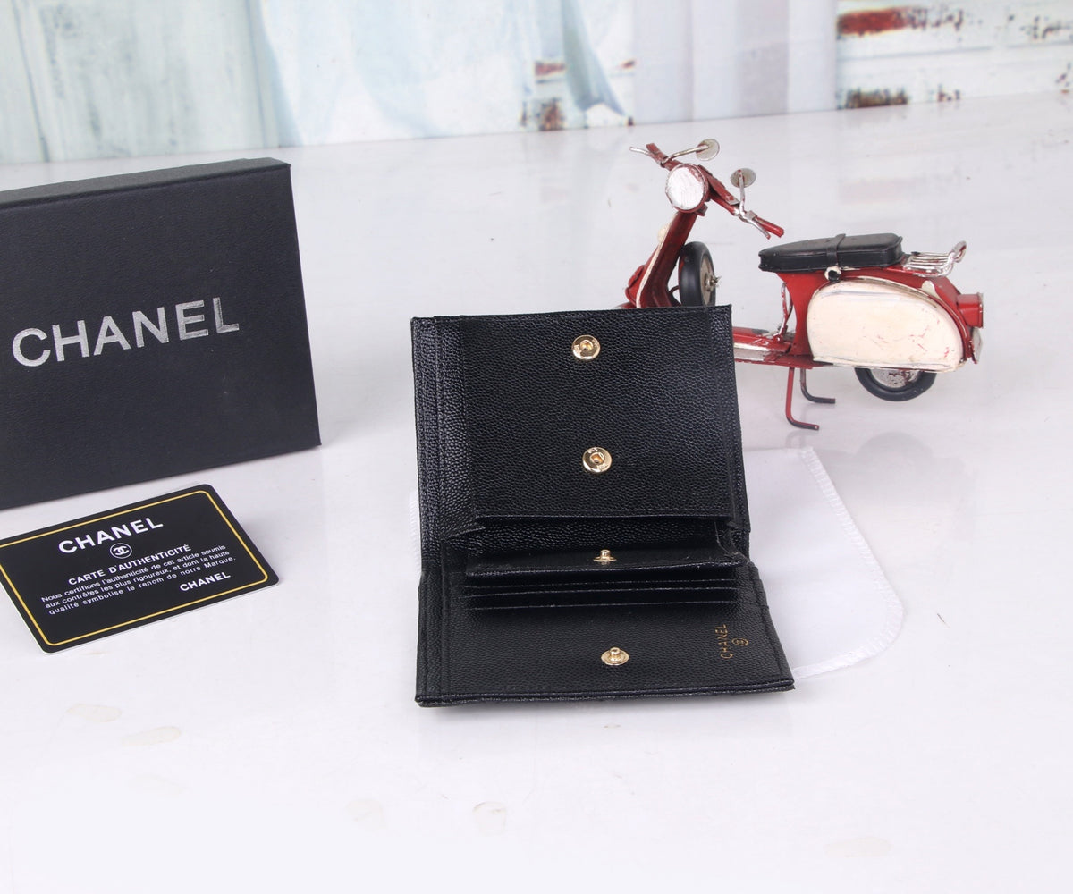 Diamond Quilted Compact Wallet 035