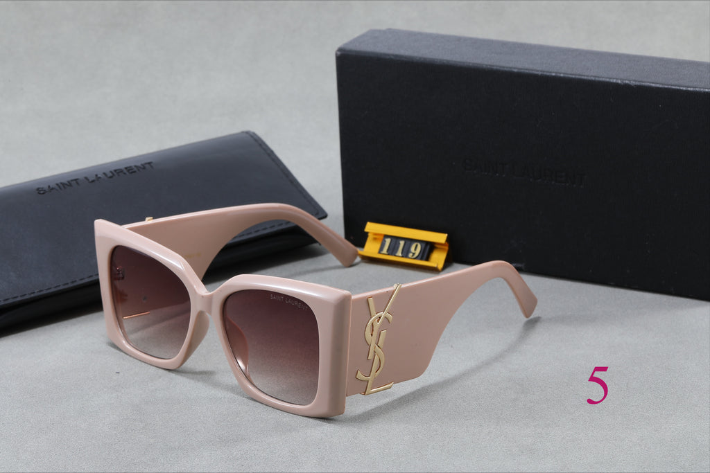 Gafas de sol cuadradas estilo ojo de gato con patillas con monograma