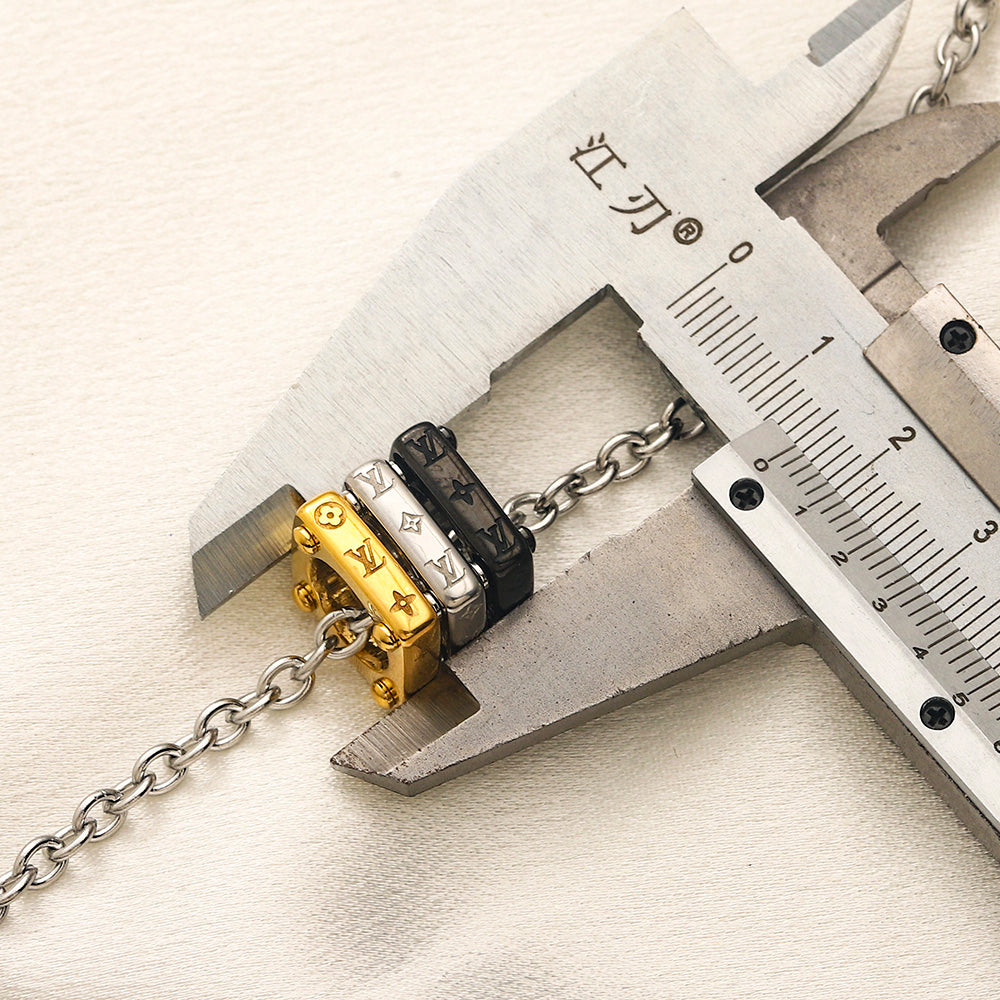 Collier avec pendentif anneau en acier inoxydable 304 tons mélangés