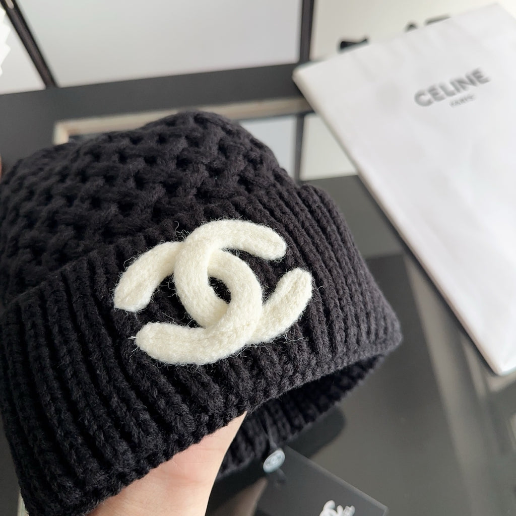 Chunky Cable Knit Cuffed Beanie