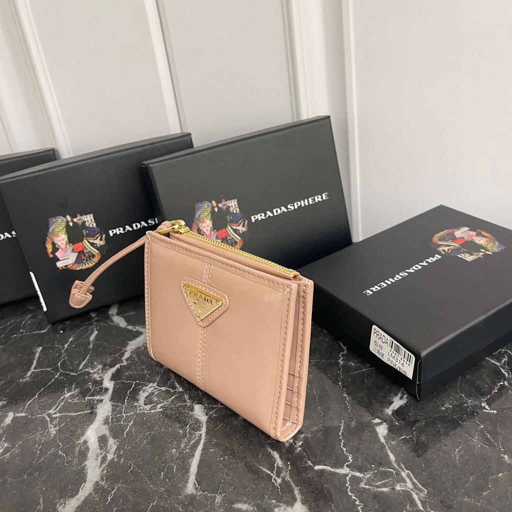 Triangle Emblem Flap Wallet 030