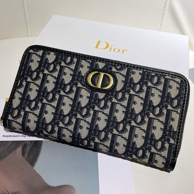 Monogram Long Zip Wallet 018