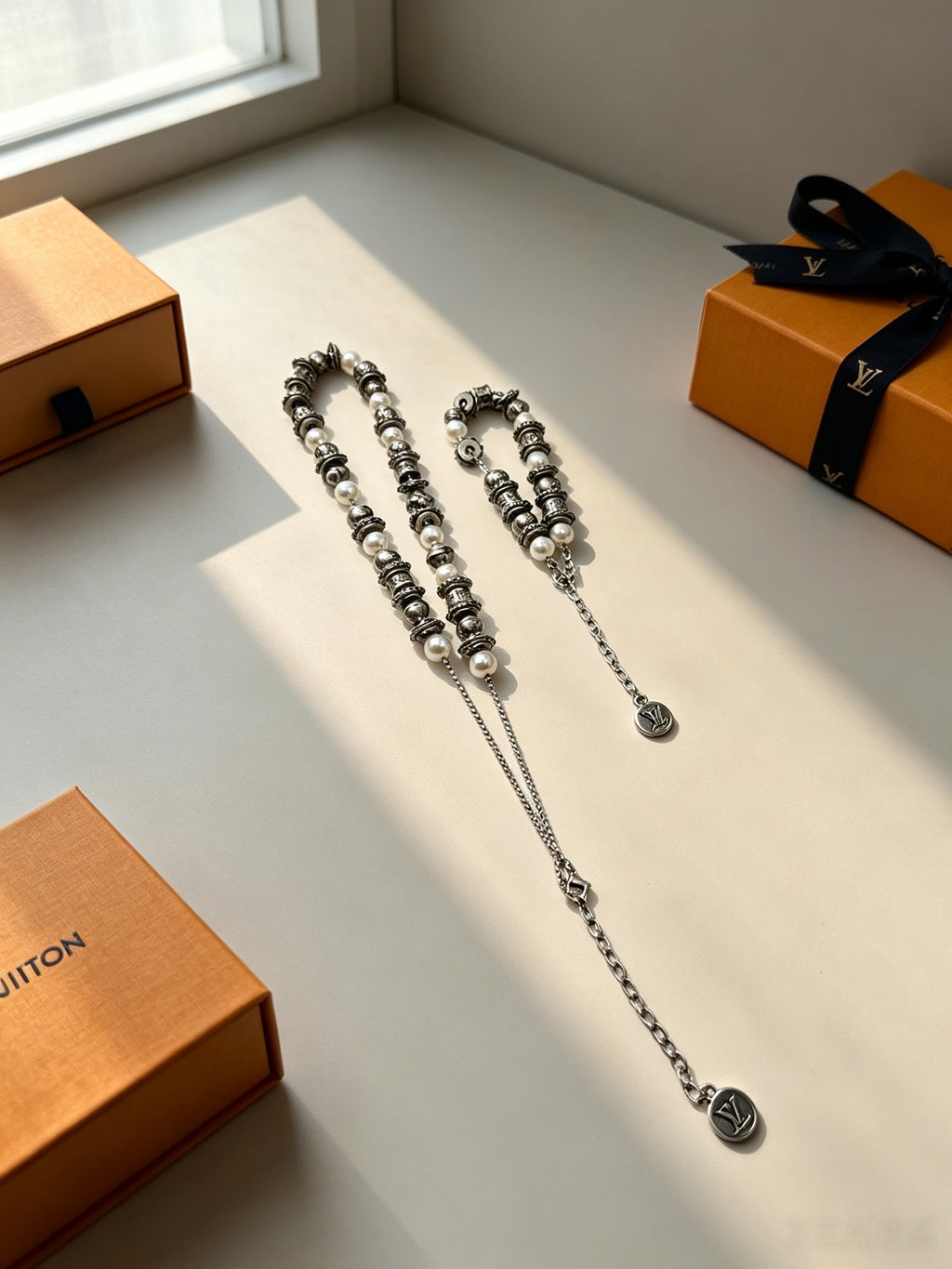 Collier chaîne épaisse à maillons en forme de pointe en gouttelette