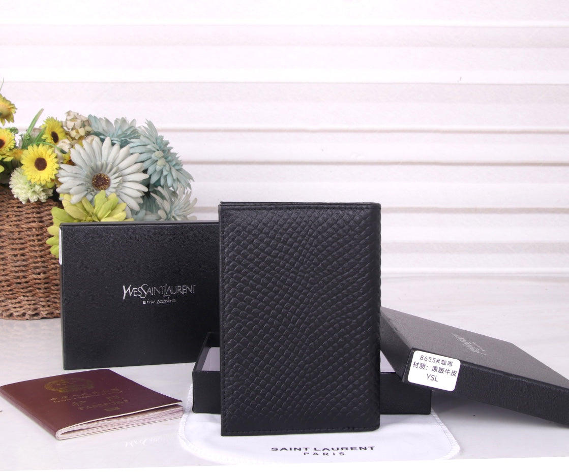 Geometric Quilted Compact Wallet 027