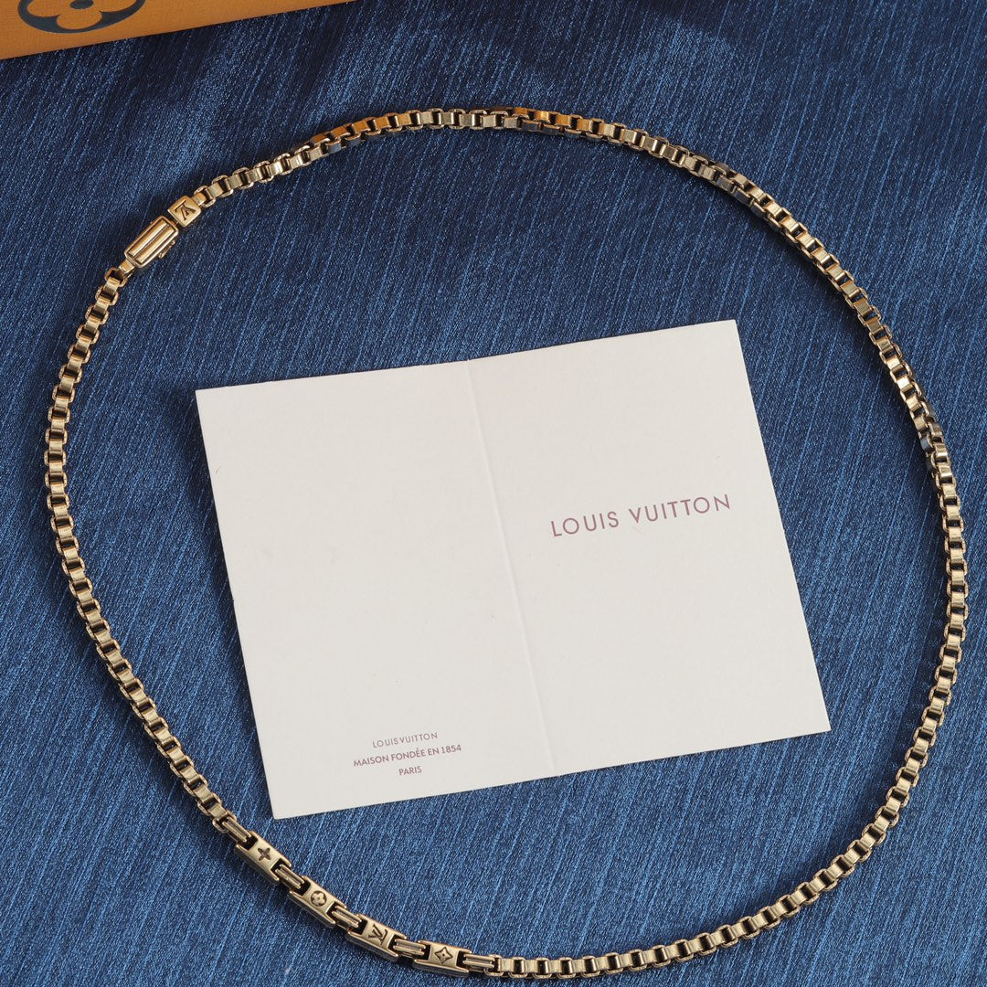 Classic Curb Chain Necklace