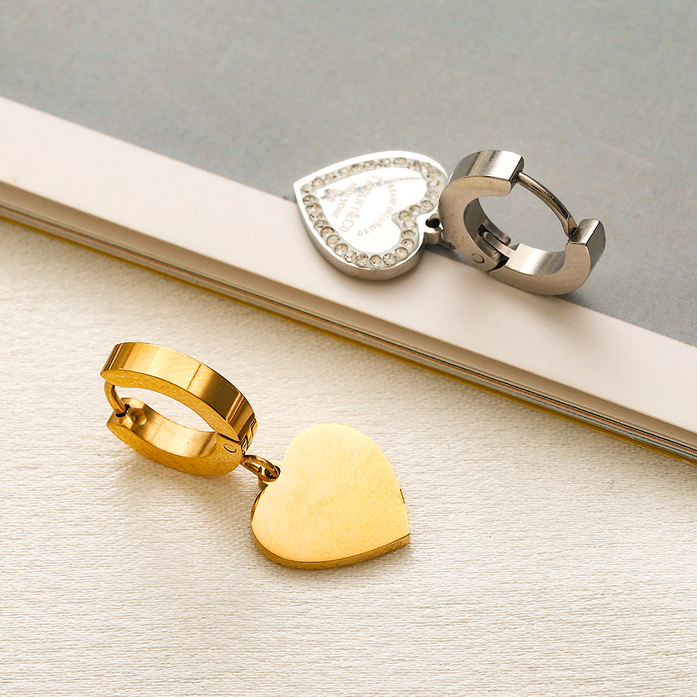 Pendientes Huggie de Corazón con Borde Pavé de Acero Inoxidable 304