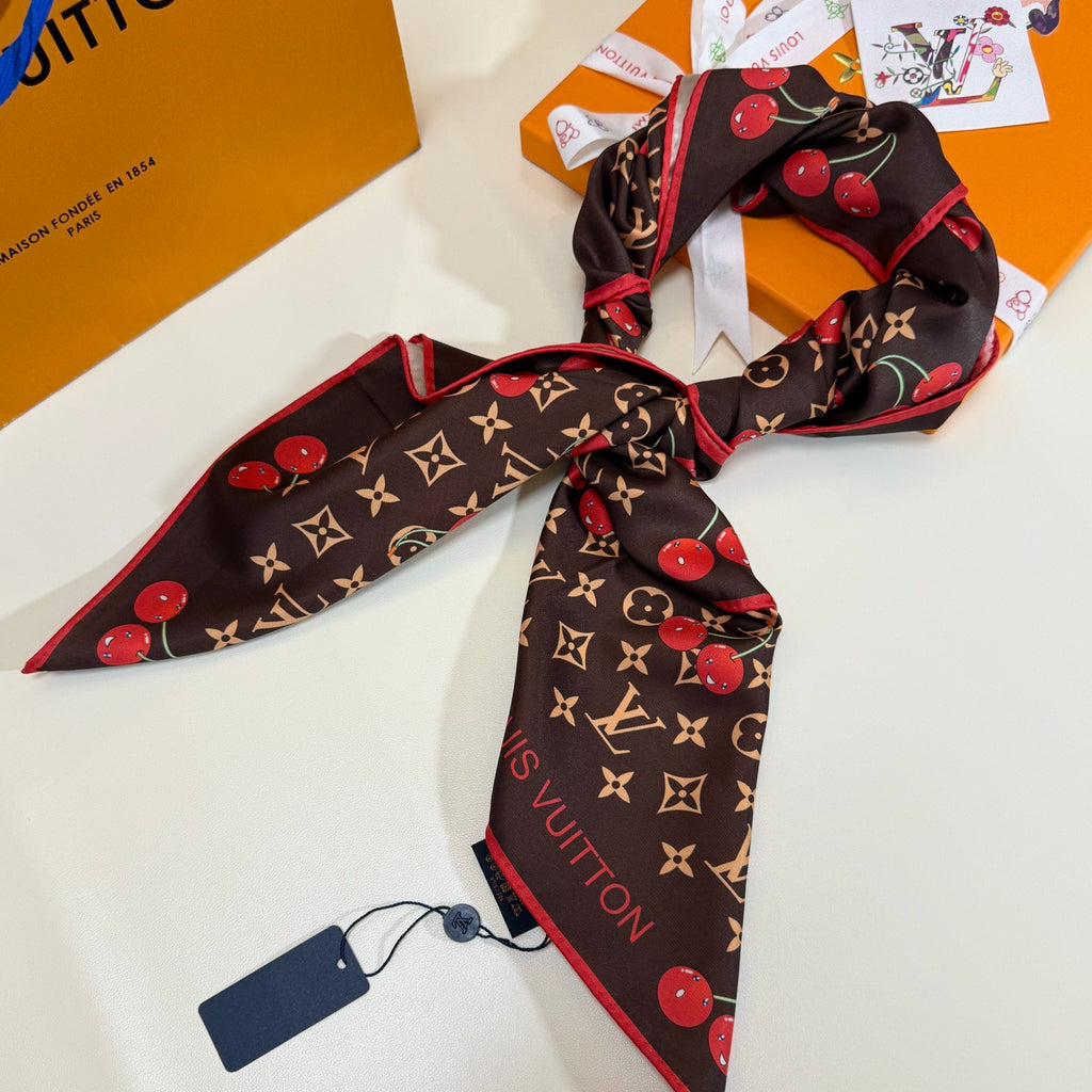Foulard carré Cerises et monogramme - 90 x 90 cm