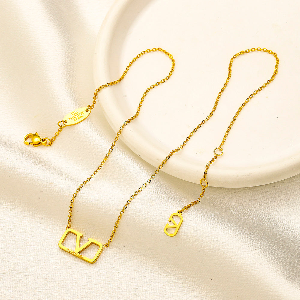 304 Stainless Steel V-Motif Pendant Necklace