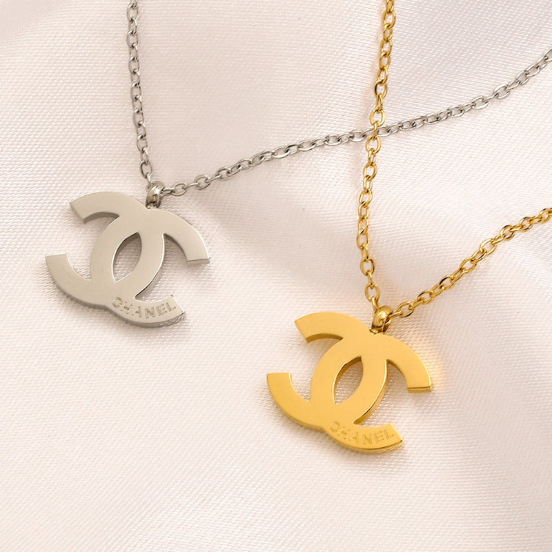 304 Stainless Steel Bold Interlocking-C Pendant Necklace