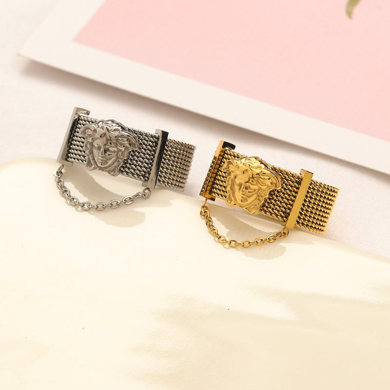Mesh Band Medallion Ring with Chain Detail