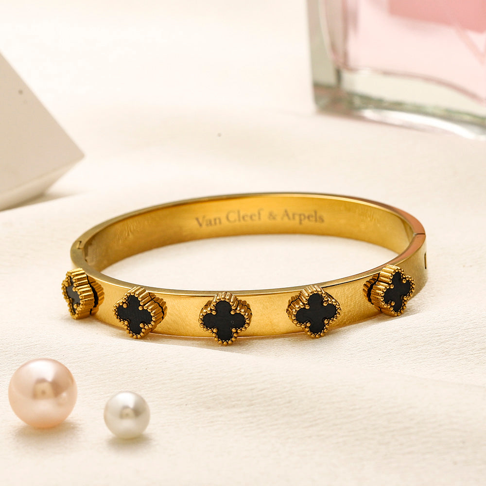 304 Stainless Steel Colorful Quatrefoil Cuff Bracelet