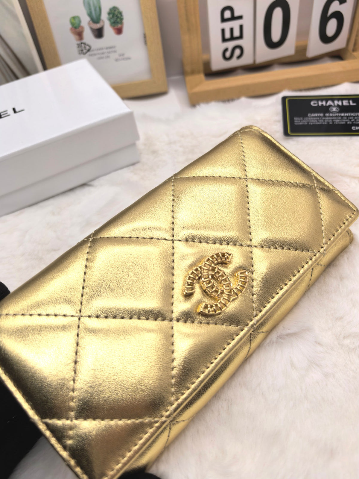 Diamond Quilted Long Wallet 021