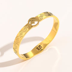 304 Stainless Steel Textured Round-Clasp Bangle Bracelet