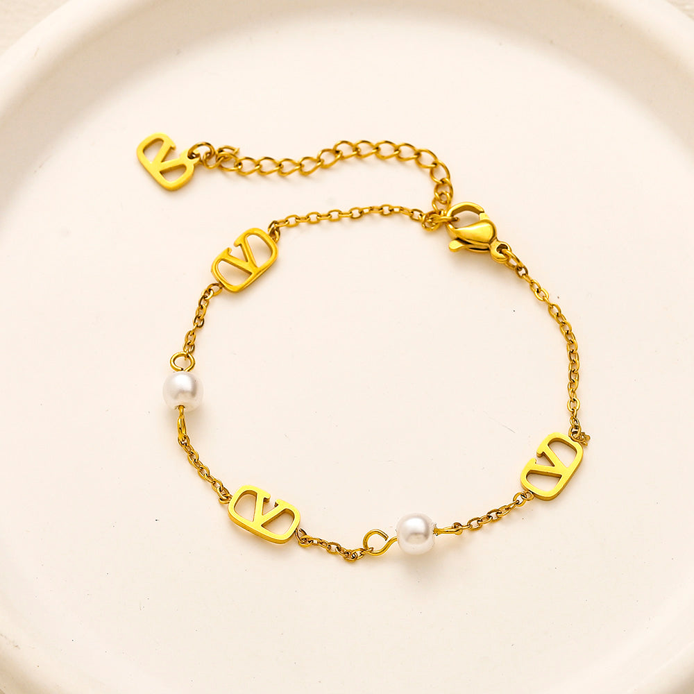 304 Stainless Steel Pearl-Effect V-Motif Station Bracelet