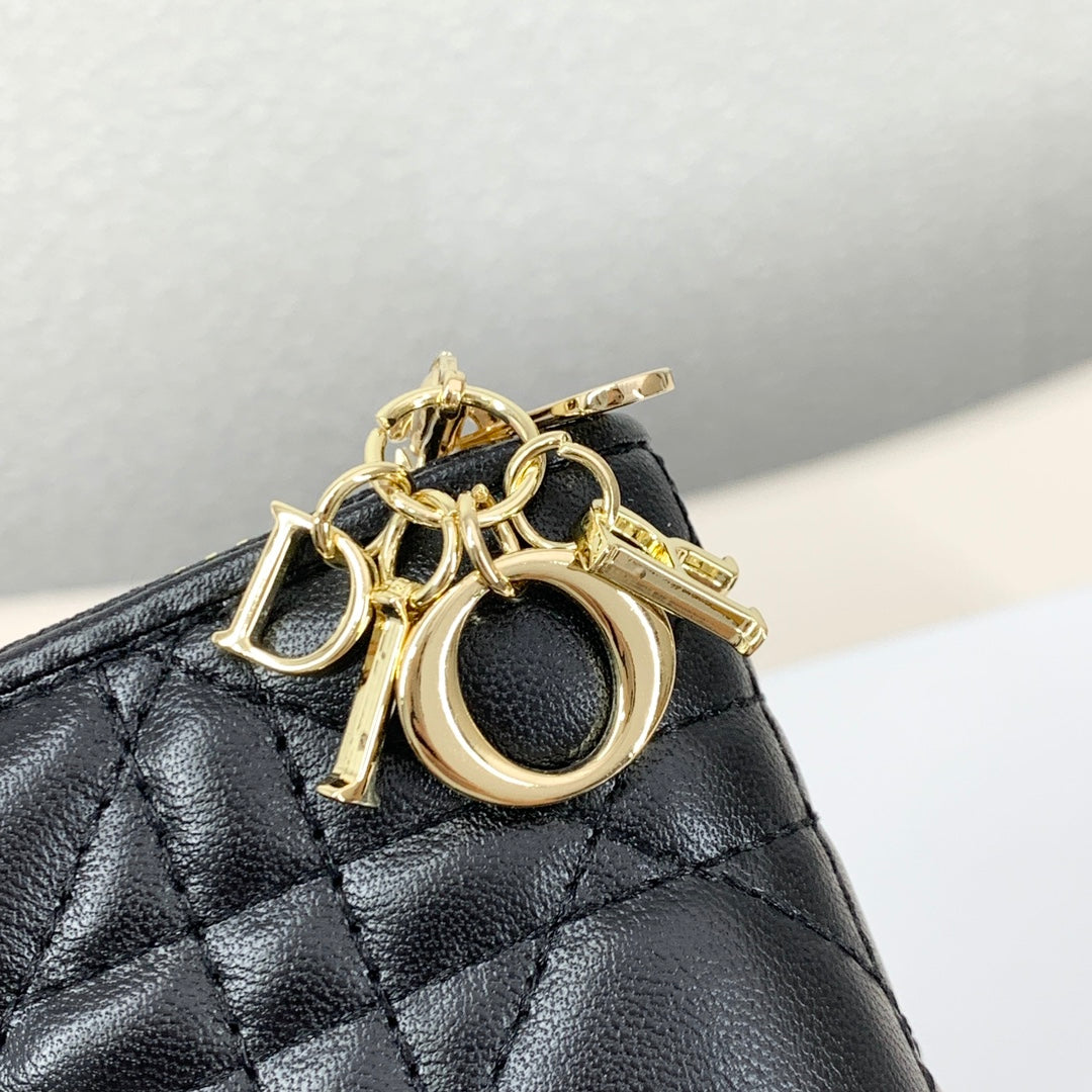 Diamond Quilted Long Zip Wallet 014