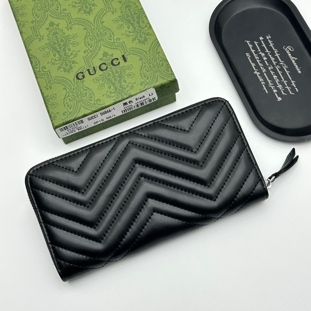 Chevron Quilted Long Zip Wallet 011