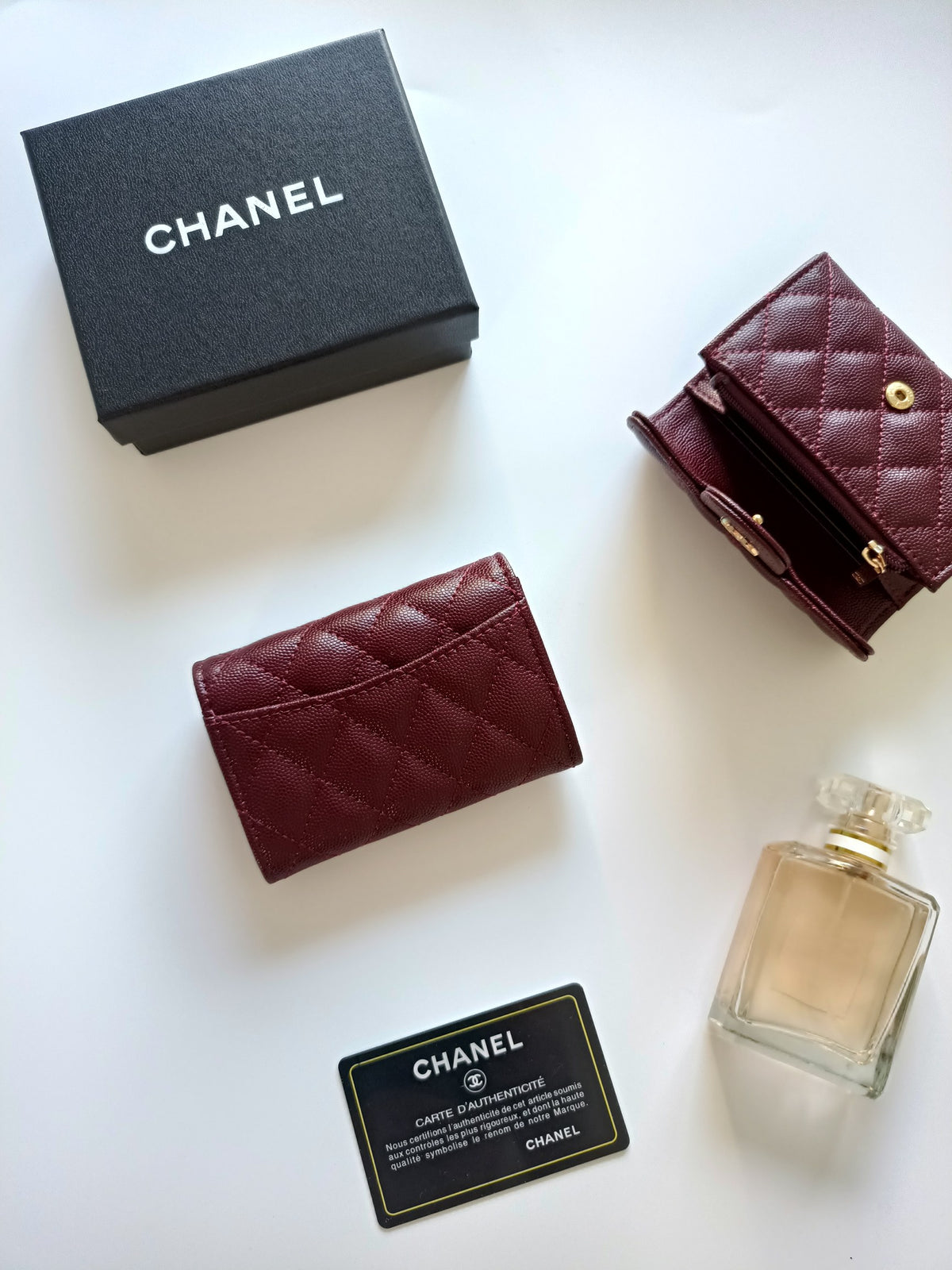Diamond Quilted Compact Flap Wallet 020