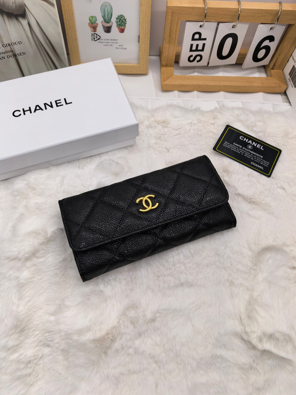 Diamond Quilted Long Flap Wallet 022
