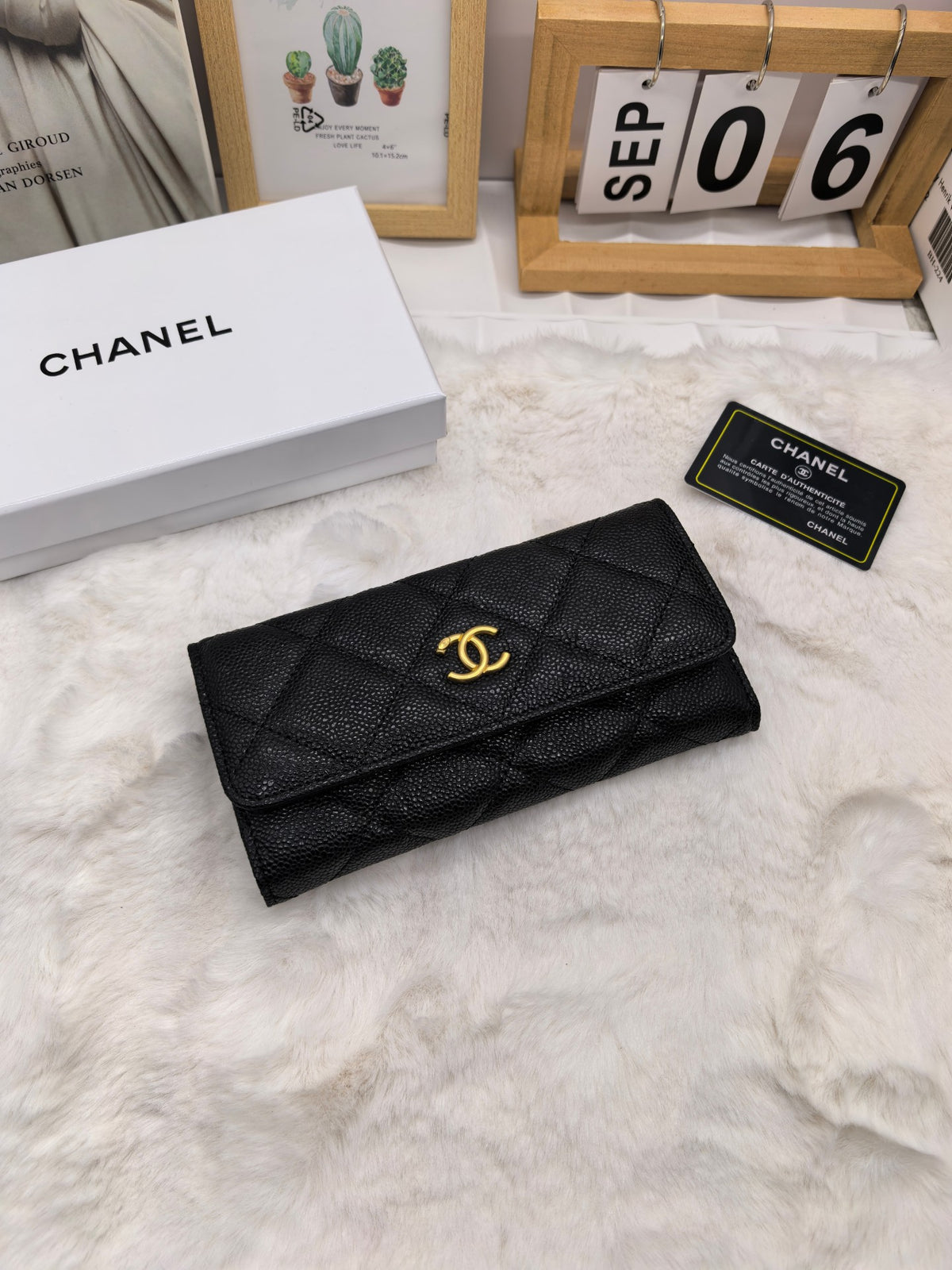 Diamond Quilted Long Flap Wallet 022