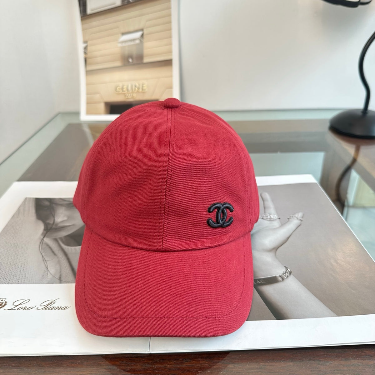 Plain Embroidered Emblem Baseball Cap