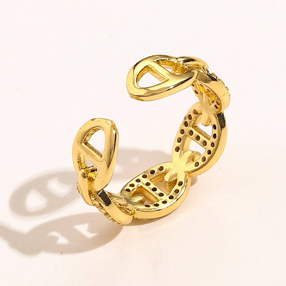 Open Chain-Link Ring with Stone Accents