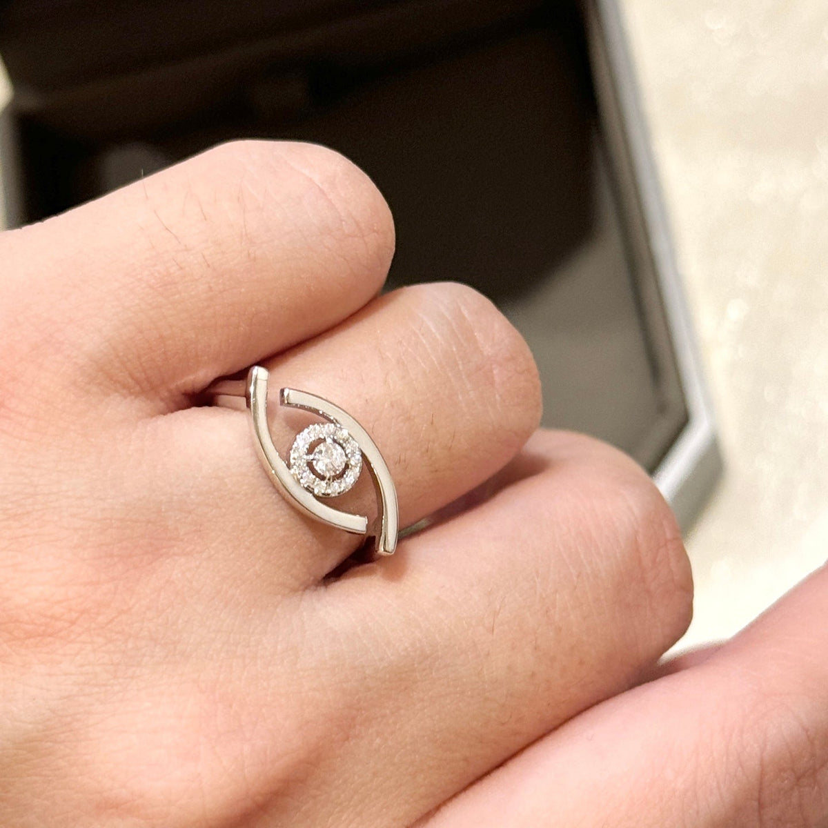 Spiral Ring with Round Stone Detail
