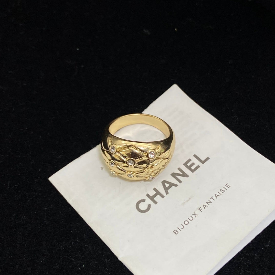 Wide Quilted Band Ring with Emblem