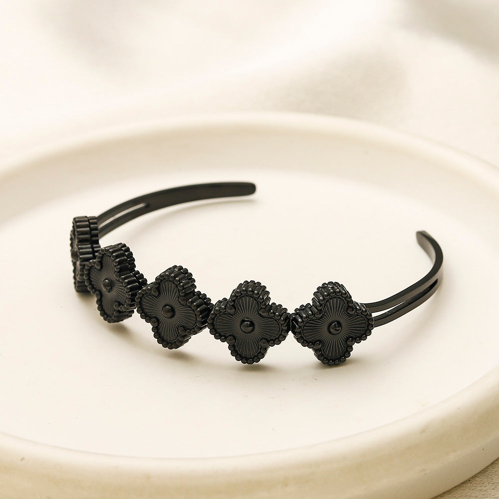 304 Stainless Steel Fluted Quatrefoil Open Cuff Bracelet