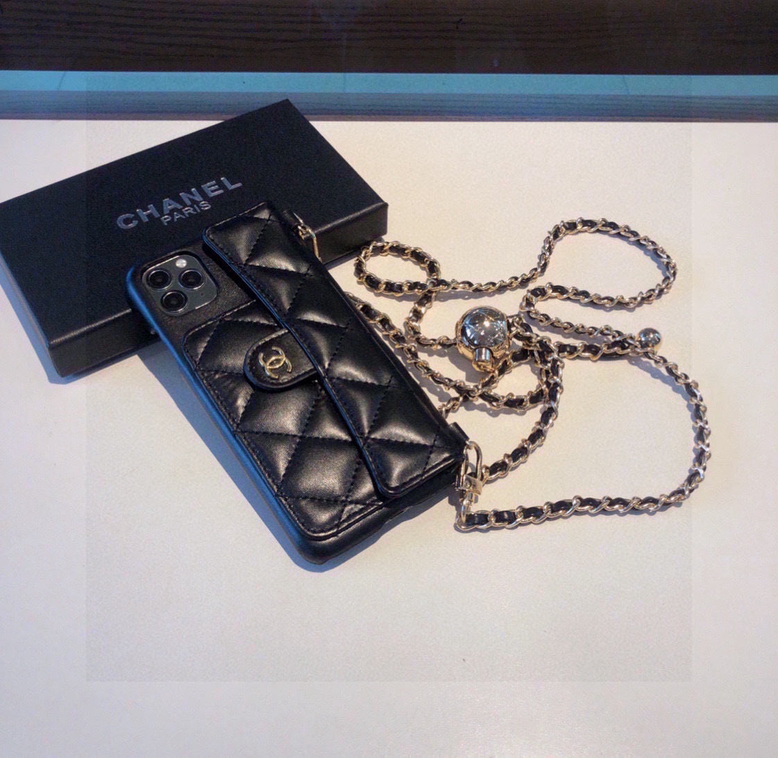 Funda para teléfono acolchada con correa de cadena larga