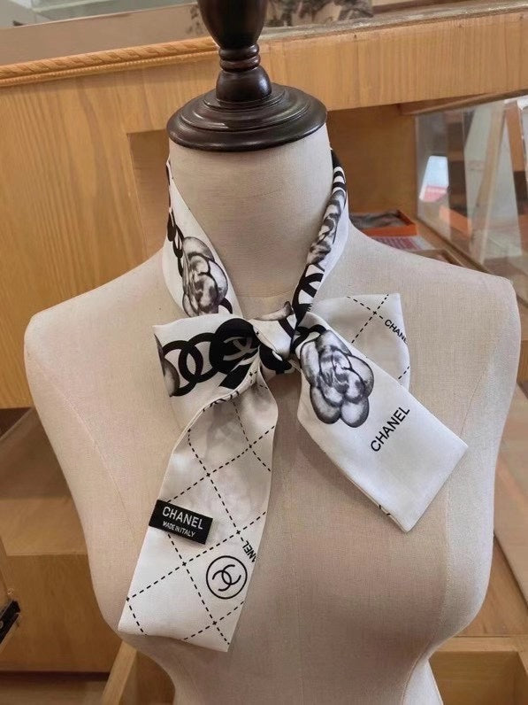 Camellia & Interlocking-C Ribbon Scarf - 5 x 120 cm