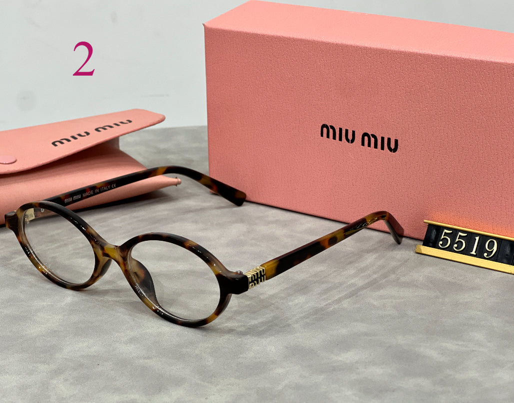 Narrow Cat-Eye Sunglasses with Swept Corners Fashion Sunglasses、New Arrivals、Miumiu Series